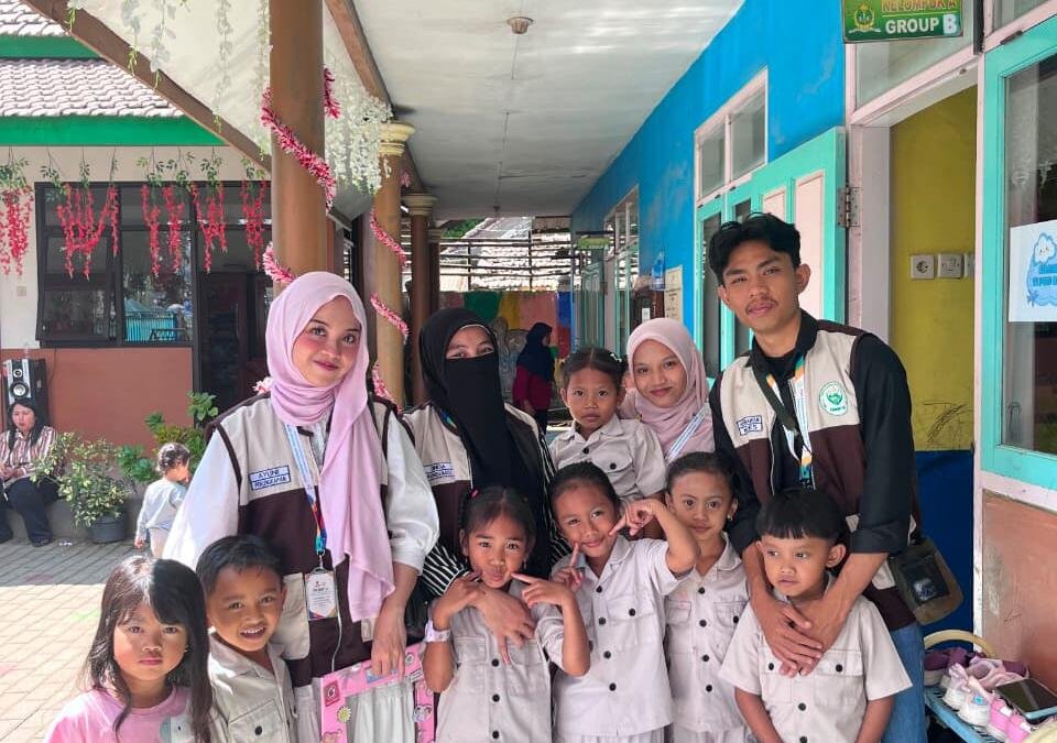 KKN-MAS Kelompok 100 Edukasi “Tubuhku Miliku” untuk Cegah Kekerasan Seksual pada Anak Usia Dini
