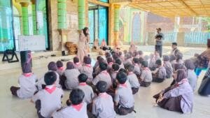 KKN STAIM Kelompok 1 Ajak Siswa MI GUPPI Telogorejo Biasakan PHBS