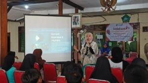 KKN T Umsida Edukasi Remaja Cegah HIV/AIDS Lewat Program Sigap di Desa Wirobiting