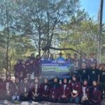 KKN Umla Tanam Cemara Udang di Pantai Joko Mursodo, Perkuat Mitigasi Bencana Pesisir