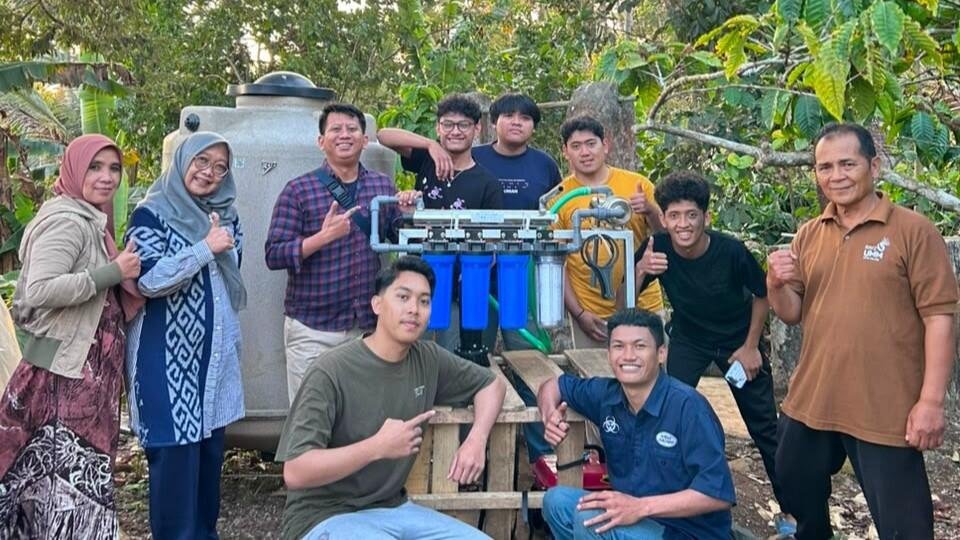 KKN UMM Ubah Sumur Terbengkalai Menjadi Sumber Air Minum bagi Warga Malang Selatan
