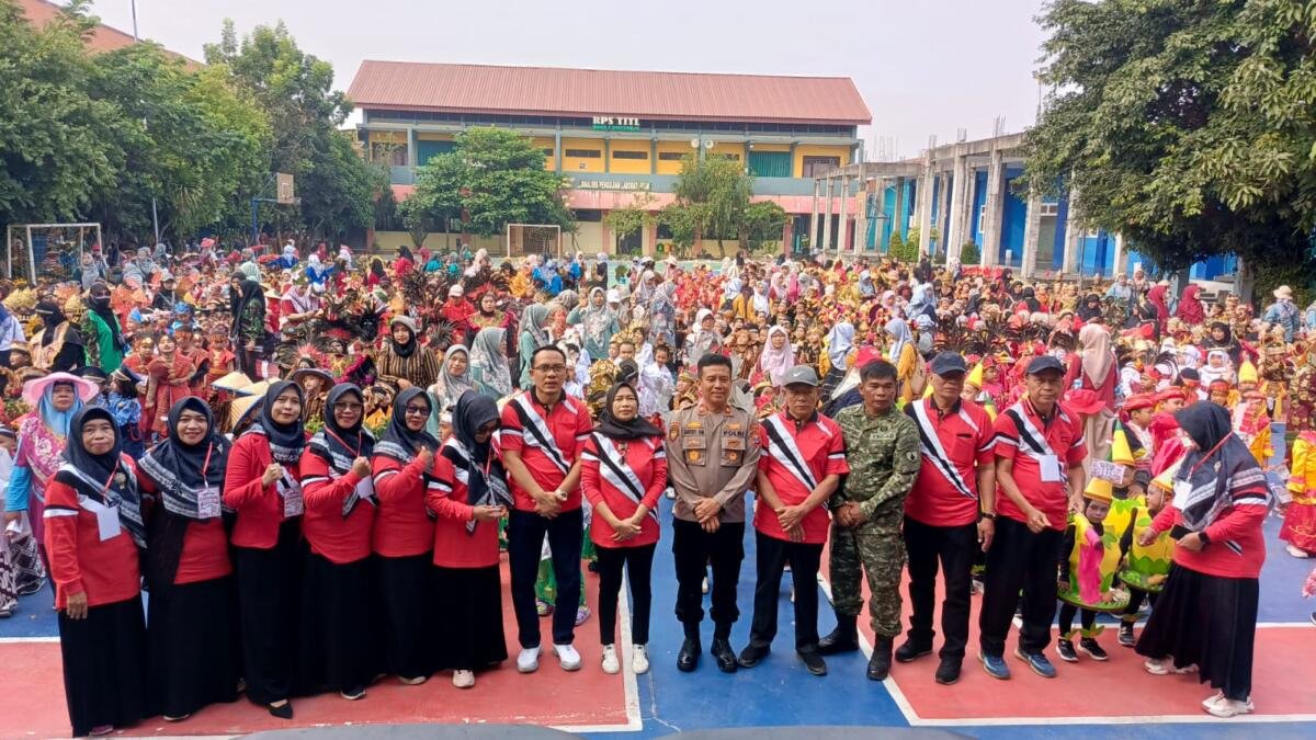 Kompak Bersinergi, Ribuan Siswa TK Meriahkan Gebyar Karnaval Se-Kecamatan Driyorejo 2026