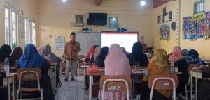 SD Muhammadiyah 1 Krian Tingkatkan Profesionalitas Guru dan Karyawan melalui Penguatan Kemuhammadiyahan yang Murni