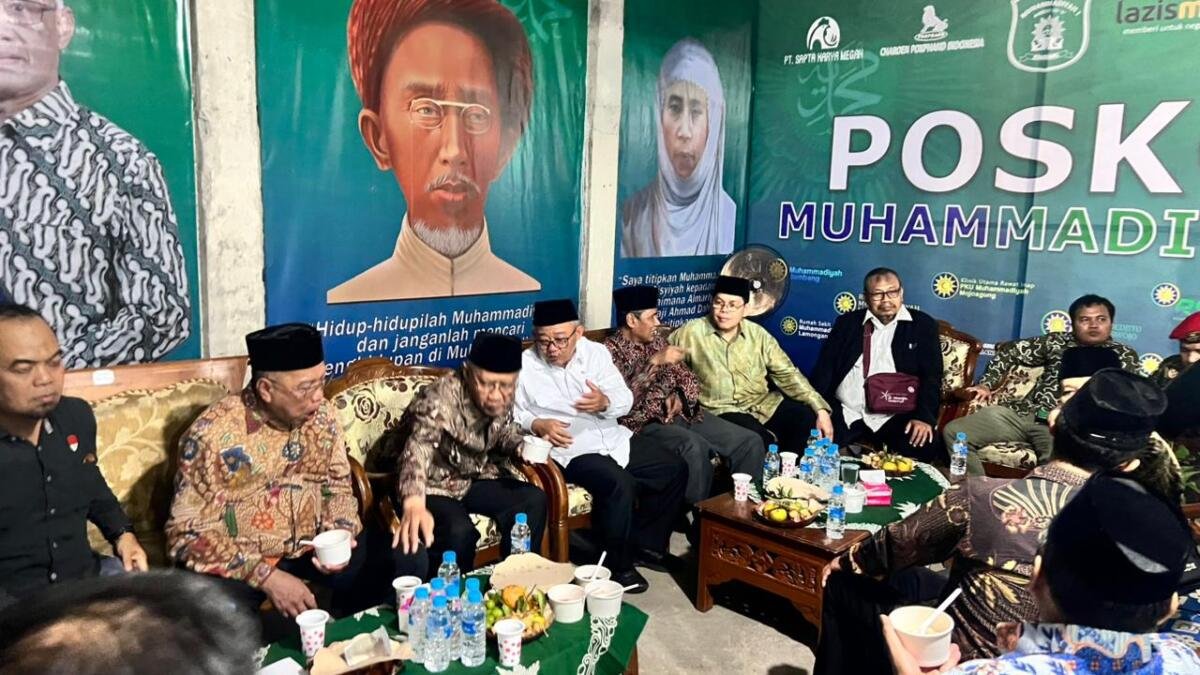 Sandal Kanan-Kiri Itu Bertemu di Jombang