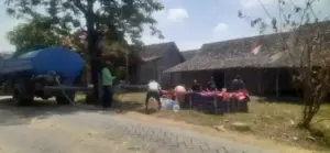 Lazismu At-Tajdid Salurkan 5000 Liter Air Bersih untuk Warga Dukuh Jambe