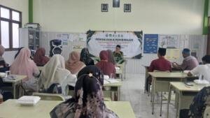 Pengajian Guru dan Karyawan SD Almadany Bahas Pengelolaaan AUM yang Amanah