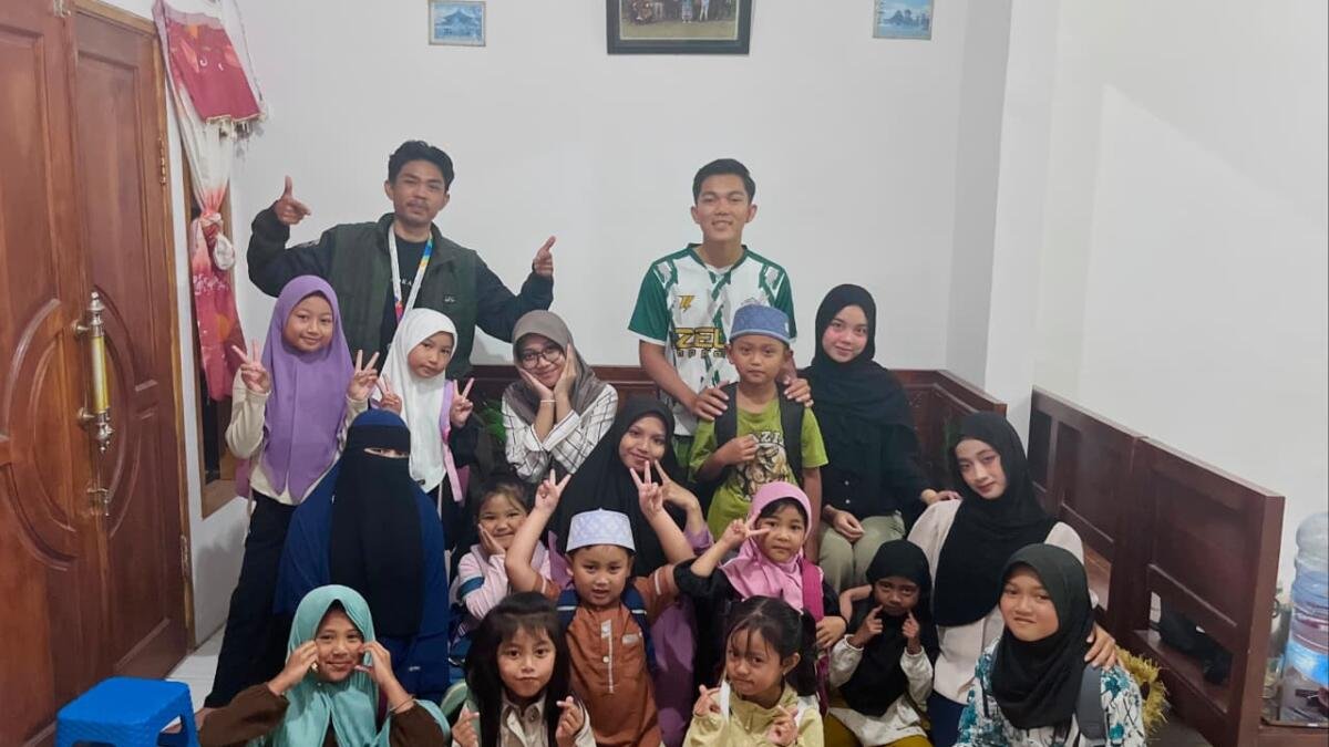 KKN MAs Kelompok 100 Gelar Les Privat Mingguan untuk Tingkatkan Semangat Belajar Anak di Dusun Bunder
