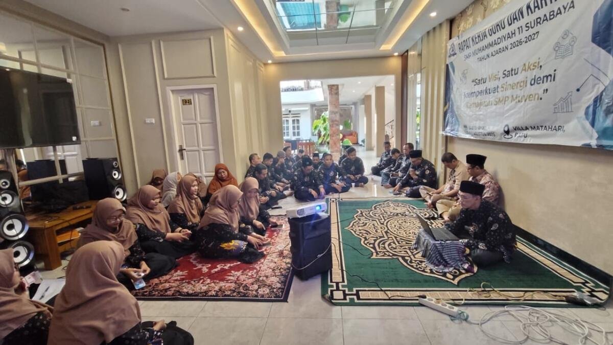 Perkuat Sinergi, SMP Muhammadiyah 11 Surabaya Gelar Raker Kebijakan Strategis