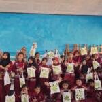 Siswa SDN Gunungsari Belajar Ecoprint dengan Memanfaatkan Daun Jati dan Daun Singkong