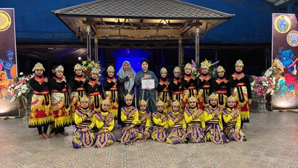 SD Muhammadiyah 1 Krian hidupkan Seni Tradisi Lewat Tari Onclang Kidang dan Sapu Kerik