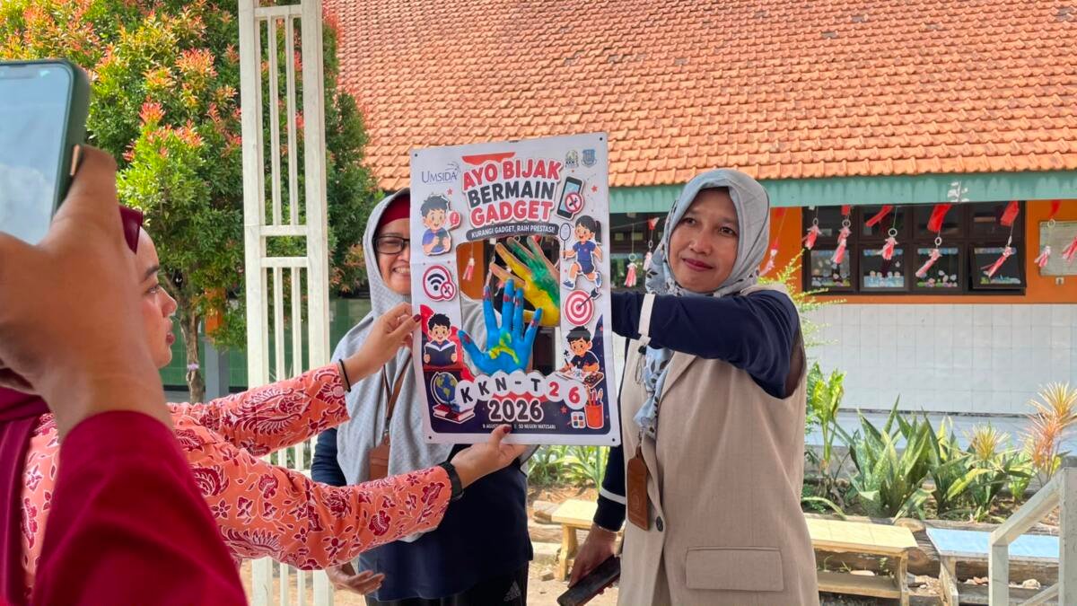 KKN T 26 Umsida Ajak Siswa SD Bijak Gunakan Gawai Lewat Permainan Tradisional