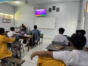 Mahasiswa PLP Umsida Bikin Belajar PAI Lebih Seru dengan Kahoot