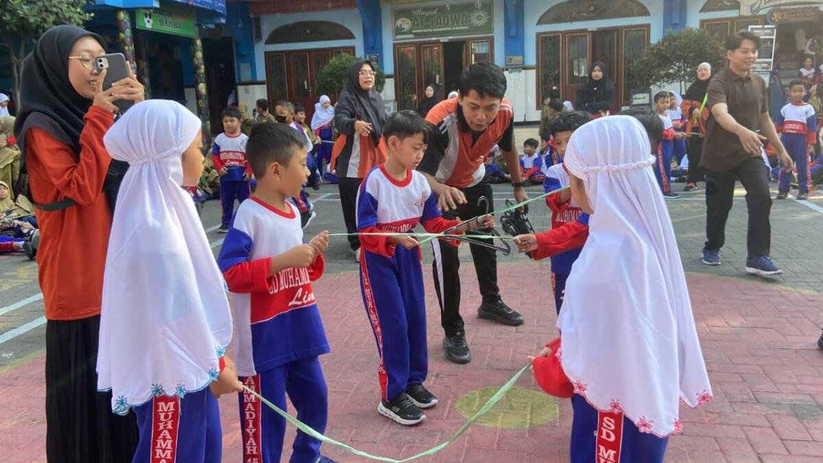 Serukan “Bermain Bersama, Merdeka Bersama” SD Muhammadiyah 15 Surabaya Semarakkan HUT ke-81 RI