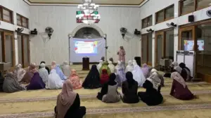 Mahasiswa PLP Umsida Ajak Pemudi Sumurgayam Renungkan Tujuan Hidup