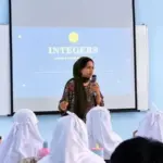 Guest Teacher Pakistan di SMP Muhammadiyah 15 Surabaya, Perkuat Pembelajaran Matematika Berwawasan Global