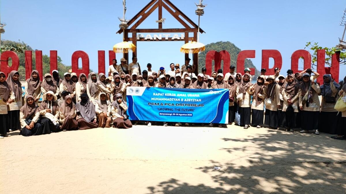 Growing The Future, Tim AUMA Driyorejo Gresik Menikmati Pesona Pulau Merah Banyuwangi Saat Gelaran Raker 2026
