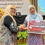 Inovasi Pembelajaran CLIL Bawa Guru SD Muhammadiyah Manyar Raih Predikat The Best