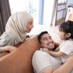 Empat Cara Menghadirkan Kebahagiaan di Rumah