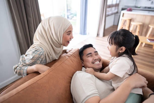 Empat Cara Menghadirkan Kebahagiaan di Rumah