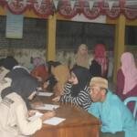 Dorong UMKM Naik Kelas, Mahasiswa KKN STAIM Karangasem Paciran Kenalkan Digitalisasi kepada Pelaku Usaha Tamanprijek
