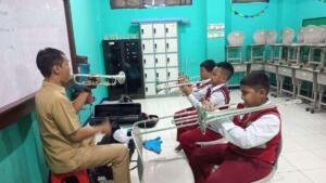 Harmoni Nada Membentuk Karakter: Talent Terompet SD Mumtaz Kian Bersinar