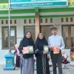 KKN 02 STAIM Karangasem Paciran Salurkan Wakaf Iqra’ dan Juz Amma ke TPQ Miftahul Ulum Tamanprijek