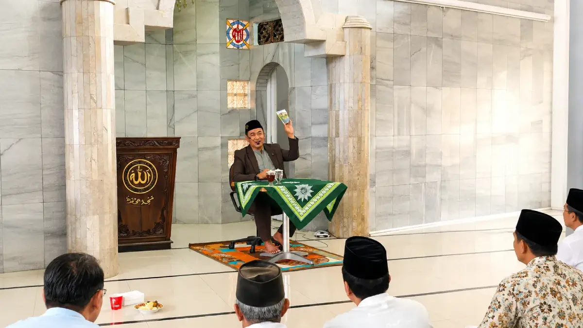 4 Virus Zaman Mengintai Warga Muhammadiyah, Rektor Umsura Tawarkan PHIWM sebagai Imunisasi