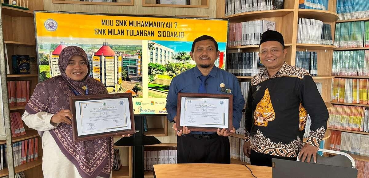 Sharing Session AUM PCM Tulangan Bersama SMK Muhammadiyah 7 Gondanglegi Malang: Belajar Bersama Membangun Pendidikan yang Unggul