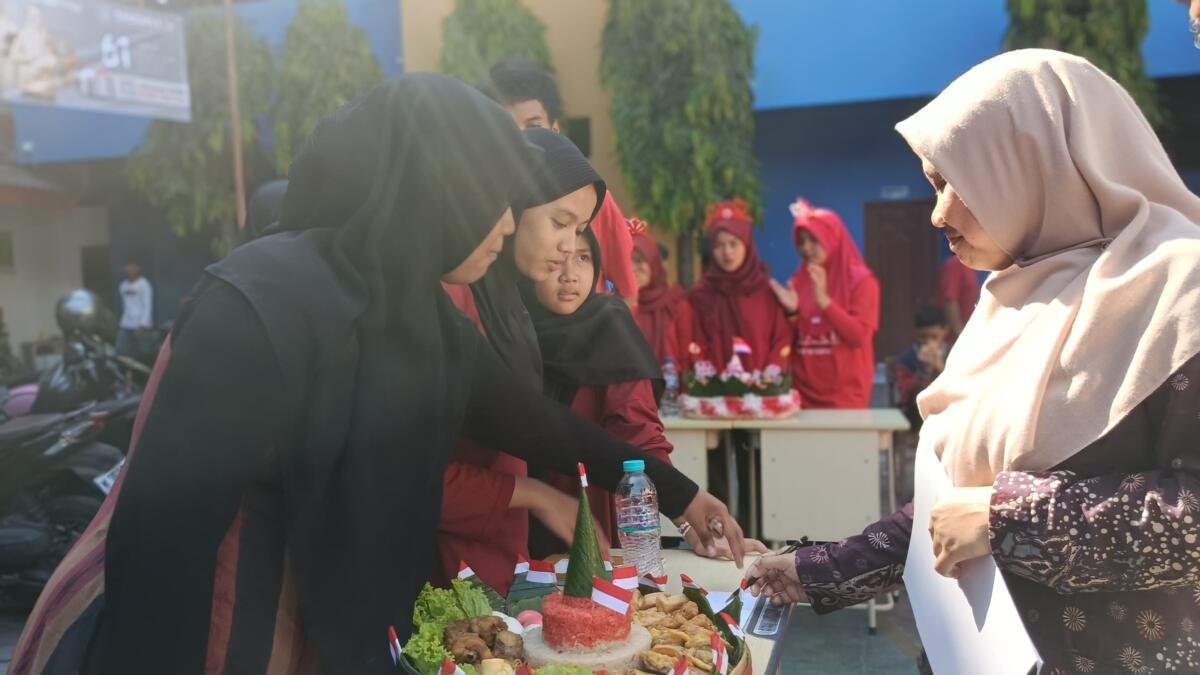 Lomba Tumpeng Mini “Tapak 45” Meriahkan Semarak Kemerdekaan Spemutu