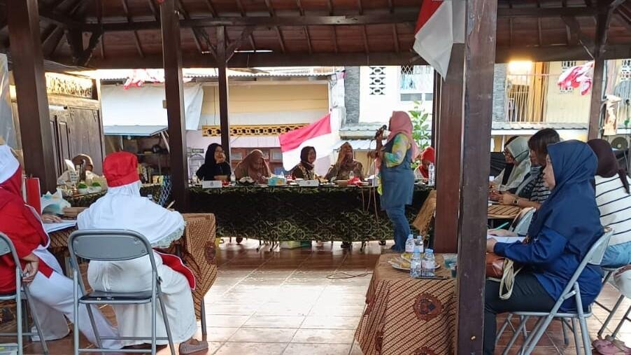 Mahasiswa KKN 31 Umsura Kenalkan Teknologi Tepat Guna untuk Pengelolaan Sampah di Kampung Ketandan
