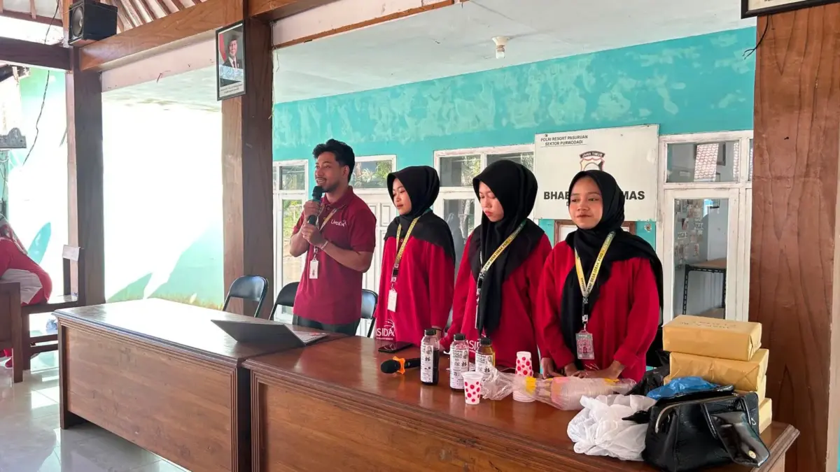 Mahasiswa KKN-P 16 Umsida Olah Toga Desa Lebakrejo Jadi Minuman Herbal