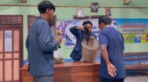 Mahasiswa KKN UMG Ajak Warga Desa Cinandang Olah Limbah Organik Menjadi Eco Enzyme