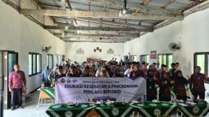 Mahasiswa S1 Keperawatan Umla Periksa IMT 70 Siswa SMK Muhammadiyah 12 Sekaran