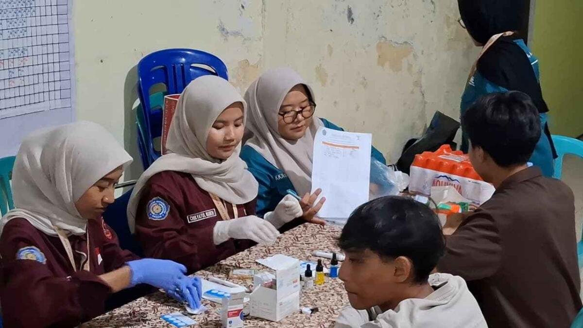 Mahasiswa TLM UMG Hadirkan Layanan Kesehatan bagi Pemuda Karang Taruna Desa Sawo