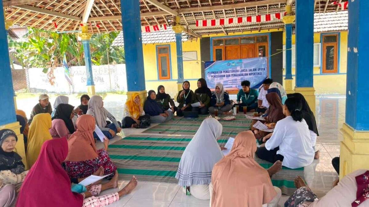 Mengikuti Edukasi Kesehatan dan Digital Marketing KKN UMG di Desa Canggu