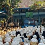 Mengikuti Pelaksanaan Pemilu Raya IPM Kids MI Muhammadiyah 1 Jombang