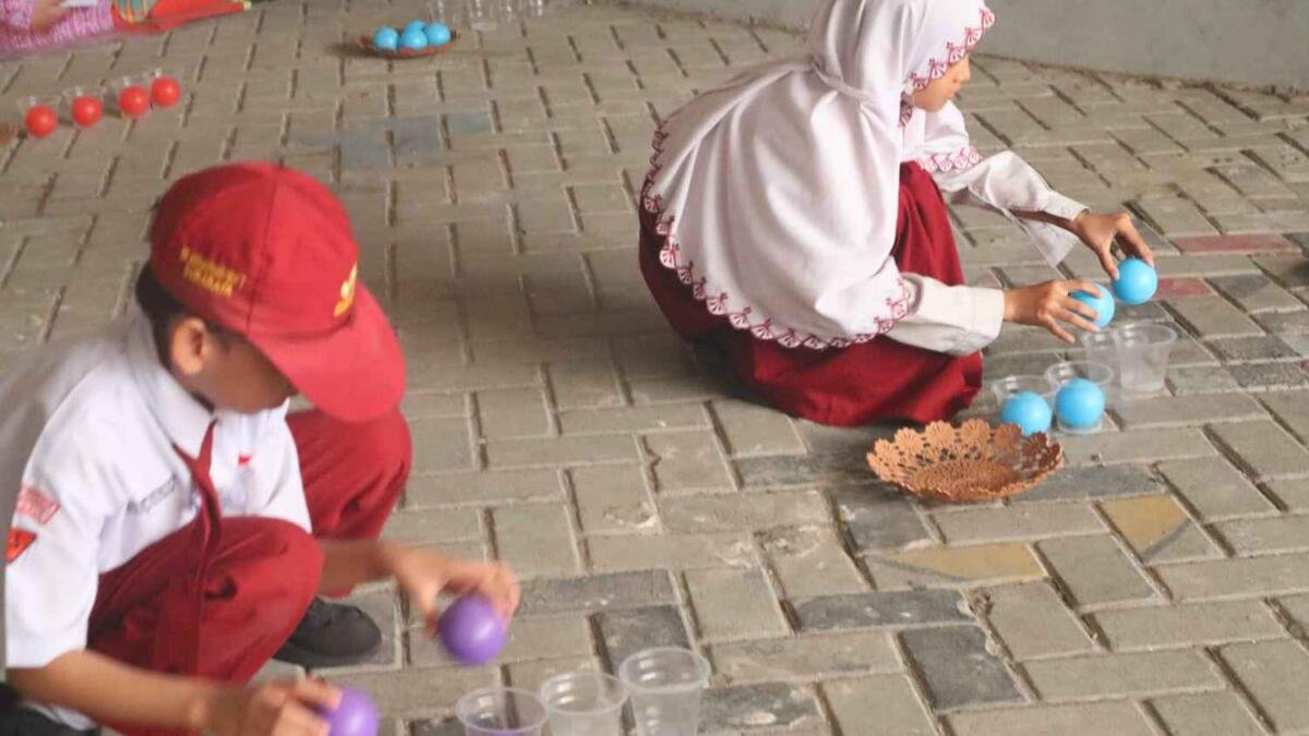 Mengikuti Semarak Agustusan Hari Pertama di Sekolah Inovatif Jagir 
