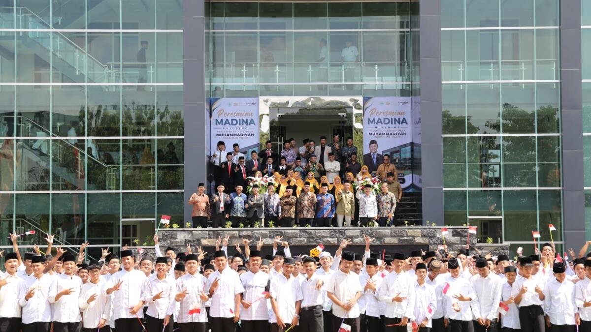 Menteri Dikdasmen RI Resmikan “Madina Building” Pesantren Entrepreneur Muhammadiyah Gondanglegi