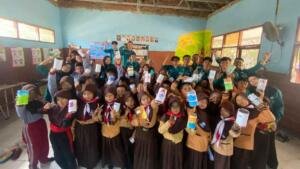 Menumbuhkan Budaya Hemat Sejak Dini ala Mahasiswa KKN Manajemen UMG