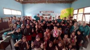 Menyimak Edukasi Etika Digital dan Bahaya Medsos Mahasiswa KKN 26 Dadapkuning
