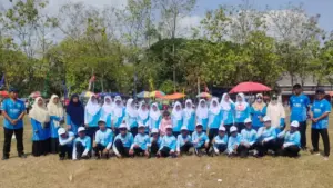 MI Muhammadiyah Resik Semarakkan HUT ke-81 RI lewat Gerak Jalan
