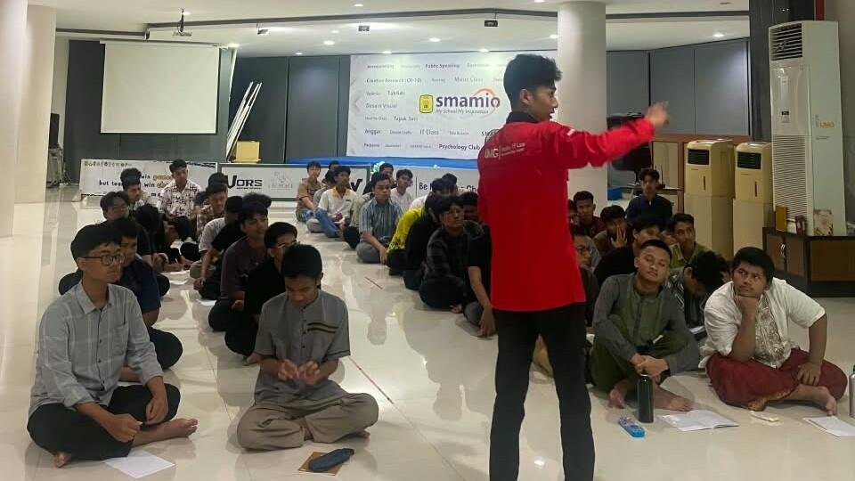 Midnight Motivation Smamio, Bekali Siswa Menata Niat dan Menyiapkan Masa Depan