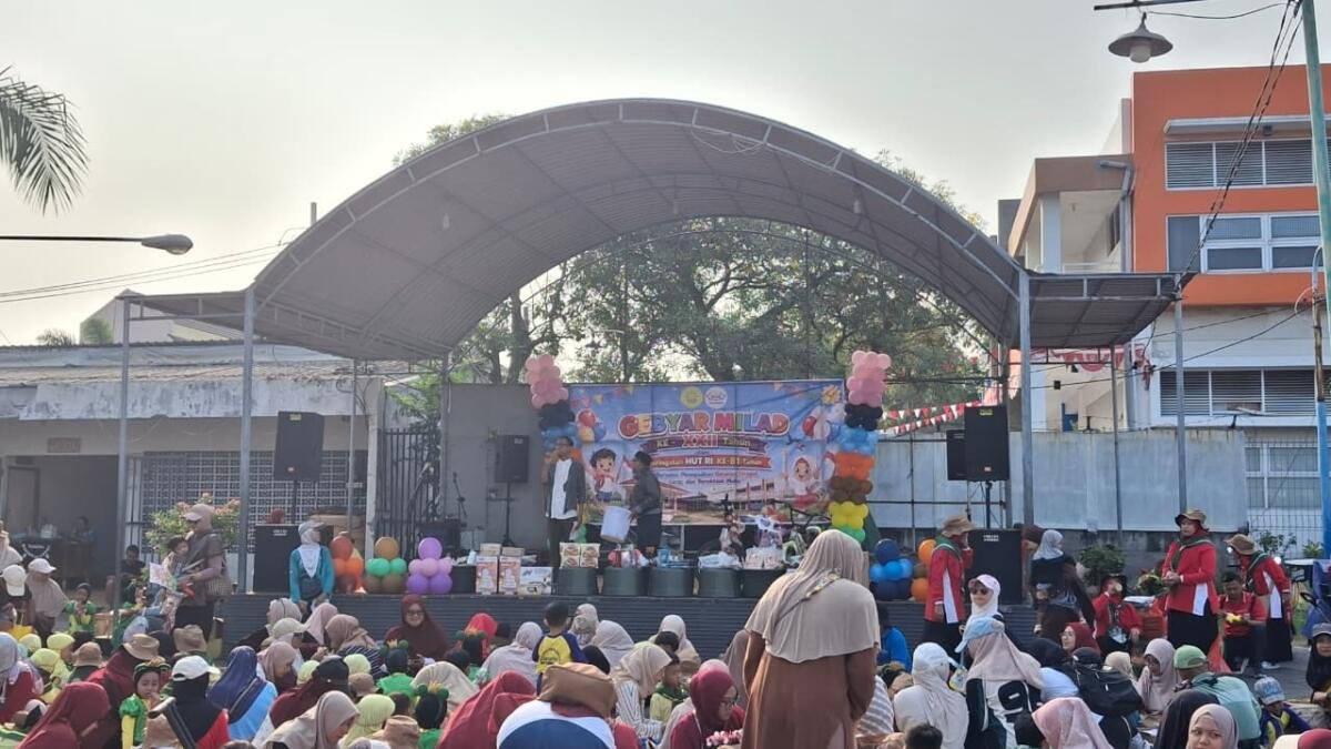 Penampilan Drumband hingga Doorprize Meriahkan Gebyar Milad ke-22 TK Aisyiyah 40 PPS dan HUT RI ke-81