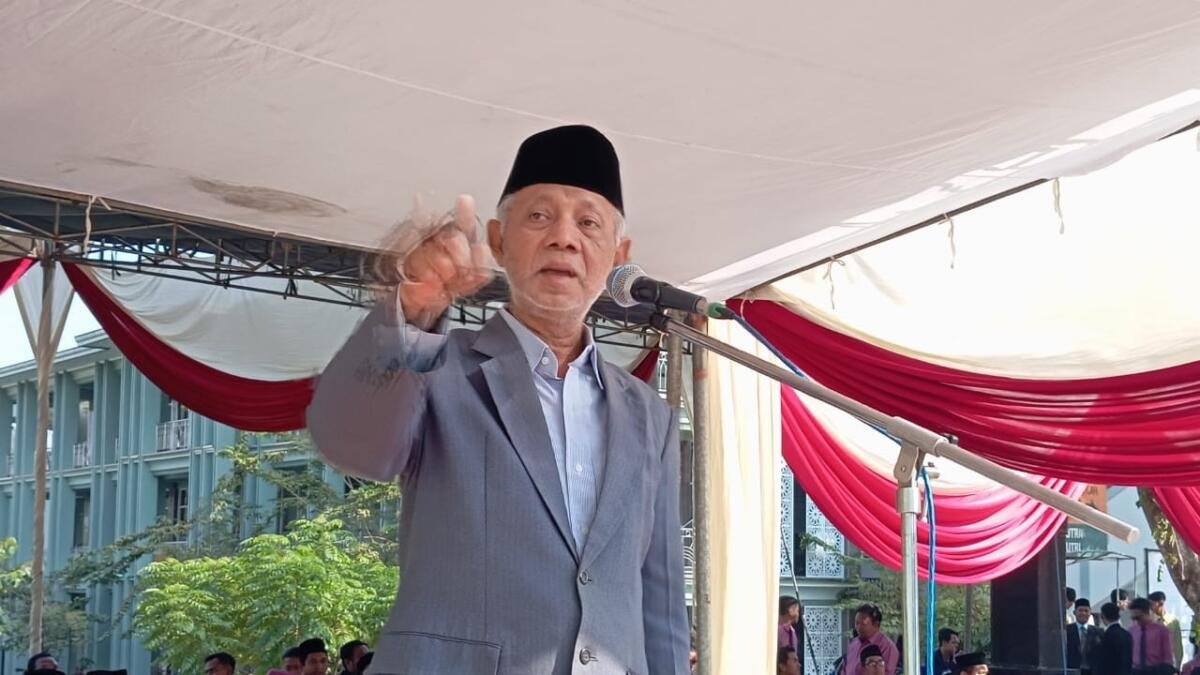 Penggunaan Bahasa Arab di Upacara 17-an Jadi Kebanggaan Al-Ishlah, “Bahasa Surga” di Bumi Pesantren