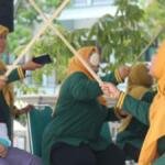 Gelak Tawa Perayaan Dasawarsa ke-4 Al-Ishlah Sendangagung di Tribun Barat
