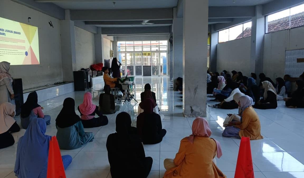 PesanJtu Spemsa Bekali Siswi Kelas 9 dengan Akidah, Karakter, dan Kesiapan Masa Depan