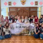 KKN MAS Kelompok 21 dan 22 Ajak Warga Desa Pait Olah Kulit Kopi Jadi Masker Wajah