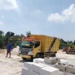 PRM Gosari Mulai Bangun Asrama Putra, Uruk Lahan dengan 81 Dump Truck