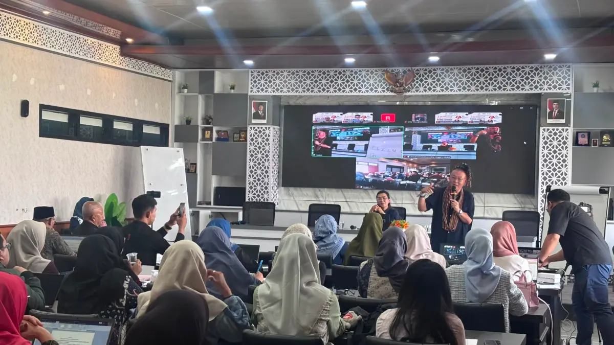 Prodi Pendidikan Bahasa Inggris UMM Bahas Strategi Reading Skills Global