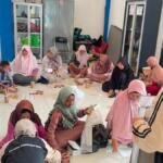 Program Laris KKN T Umsida Bekali Ibu Aisyiyah Keterampilan Produk Kreatif dan Pemasaran Berbasis AI